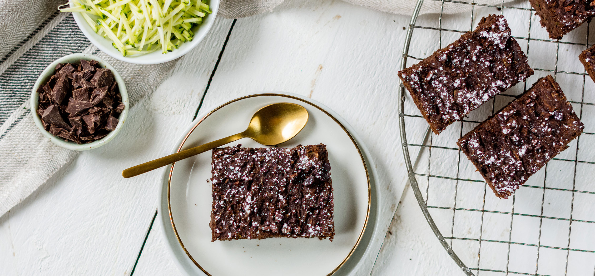 Low carb chocolate brownies with courgette - HERMESETAS AU